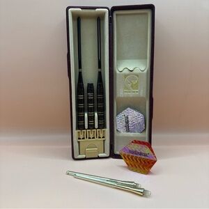 Vintage Unicorn England Metal Tipped Dart Set in Case Darts Barely Used
